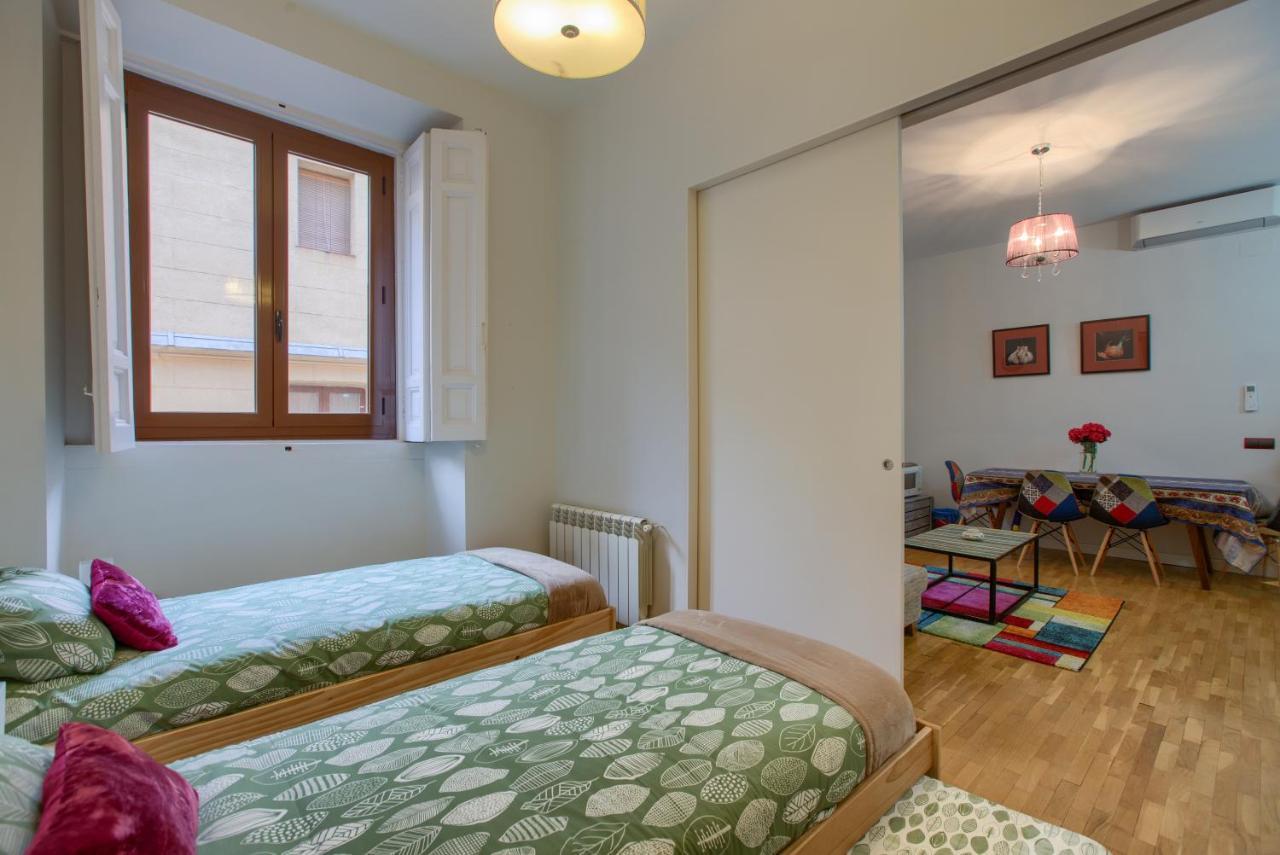 Apartamento Amplio Y Luminoso En El Centro De *